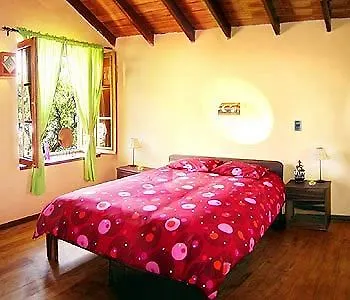 La Casa De Barro & Restaurant